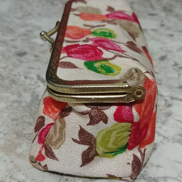 Vintage Eye Glasses Case Floral Kiss Lock Closure - Picture 3 of 11